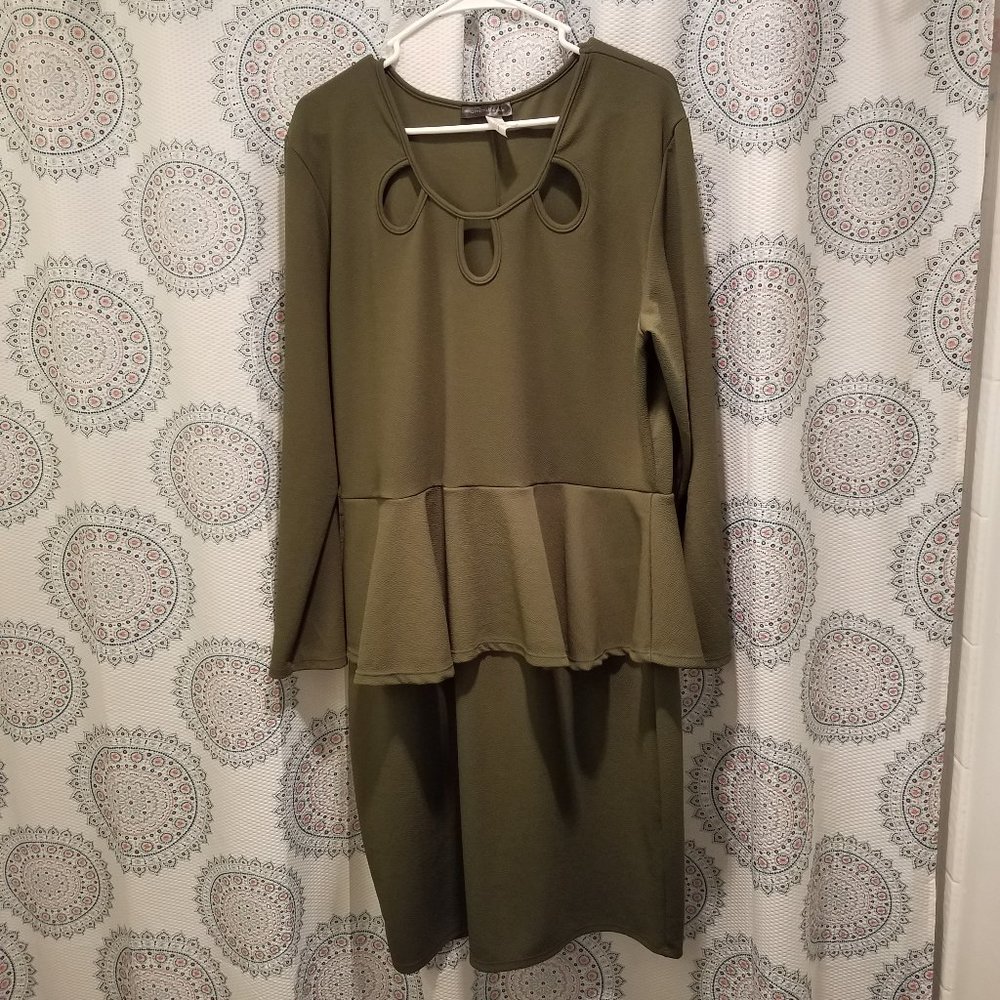 Bodycon peplum dress